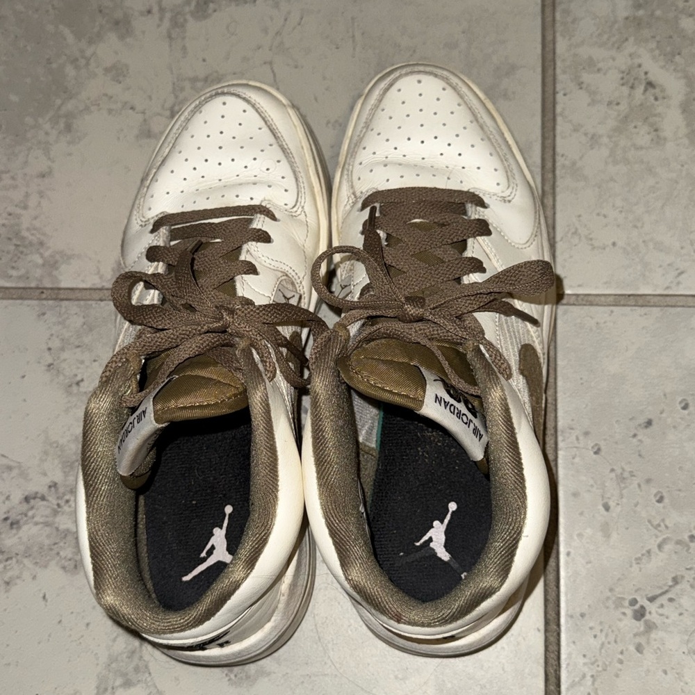 Nike White and Brown Women's Sneakers